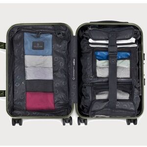 Solgaard - Carry-On Closet Original